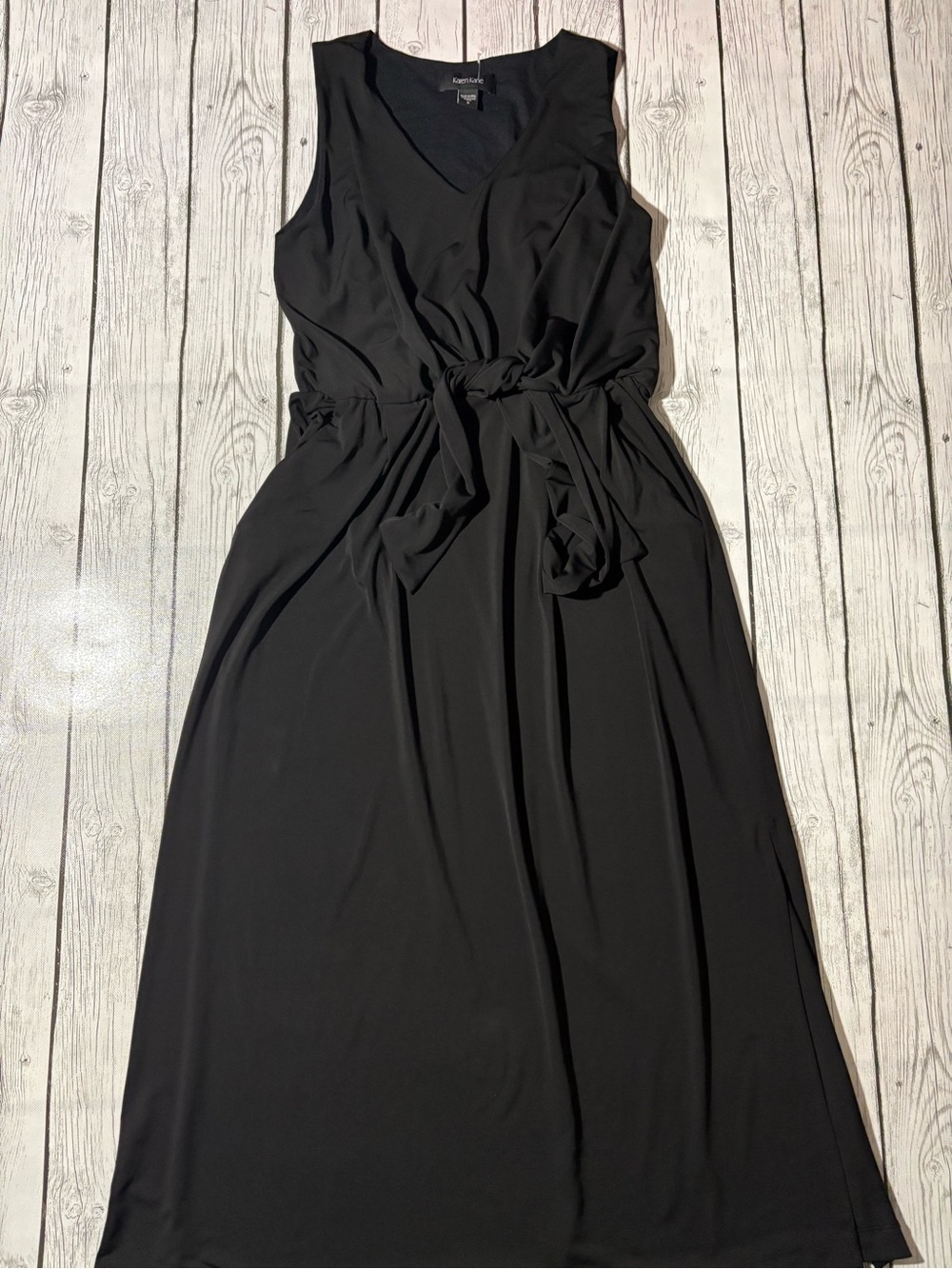 Karen Kane Black Sleeveless V-Neck Tie-Waist Maxi Dress